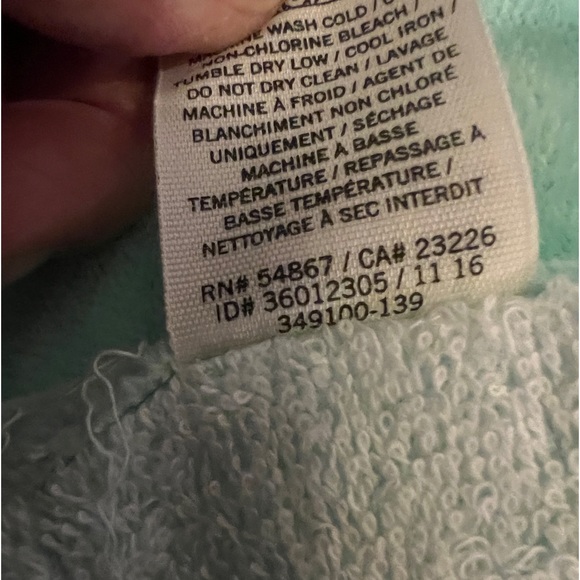 PINK VS BEACH TOWEL EXTRA LARGE 2016 HOLIDAY COLLECTION BOYFRIEND BLUE - Picture 6 of 7